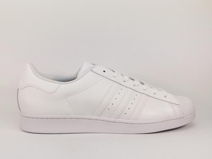 Basket grande pointure homme ADIDAS superstar cuir blanc en destockage