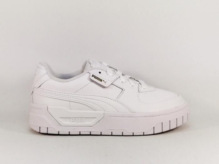 Basket blanche femme PUMA cali dream en destockage à pas cher confort 38315701