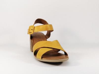 Sandale à talon cuir jaune en destockage CARMELA 67340 femme