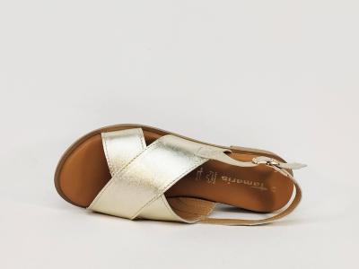 Sandales dorées femme plates croisées en cuir souple confortable et chic TAMARIS 28102