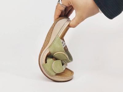 Mules femme confortable vertes semelle cuir à scratch MORAN'S dupaly