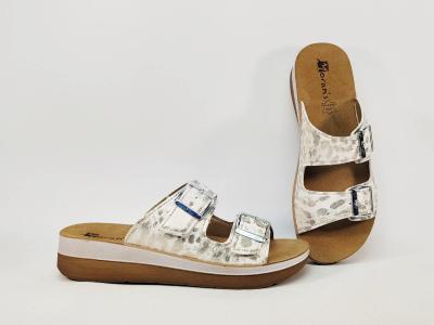 Claquette femme confortable semelle cuir tendance MORAN'S drure blanc compens� � pas cher