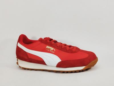 Basket rouge homme PUMA easy rider vintage en destockage à pas cher