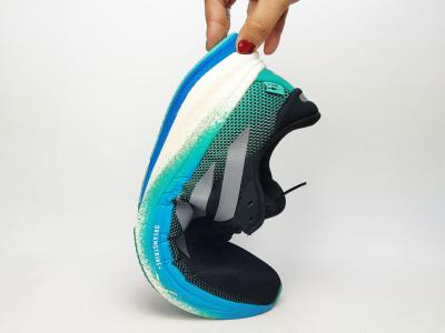 Chaussure de running homme grande pointure ADIDAS supernova en destockage à pas cher toile noire