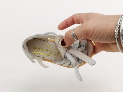 Sandale fille bébé premiers pas cuir souple destockage BELLAMY plage fleuris scratch