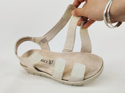 Sandale femme pieds larges et sensibles à scratch chic confortable CAPRICE 28705 largeur h