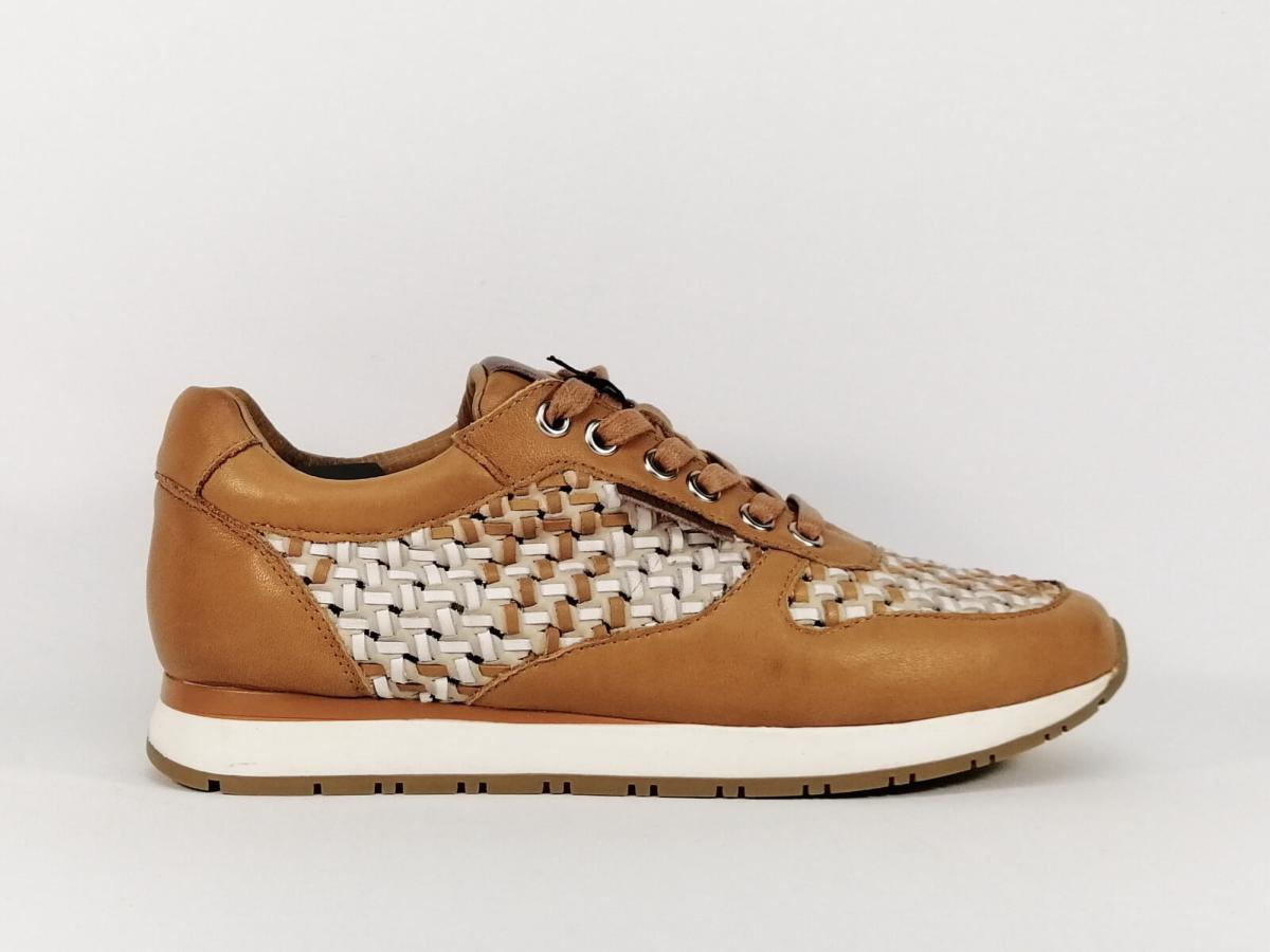 basket femme daim camel