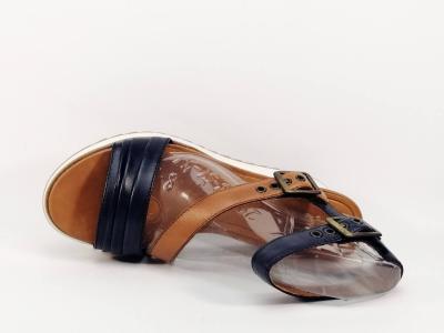 Sandale TAMARIS 28021 compensée cuir marine confortable pour femme
