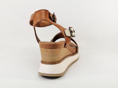 Sandale chic compensée cuir camel à velcro destockage TAMARIS 28021 femme