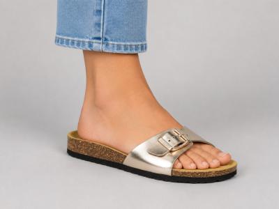 Mule femme chic cuir or tendance et confortable PLAKTON bom metal lux