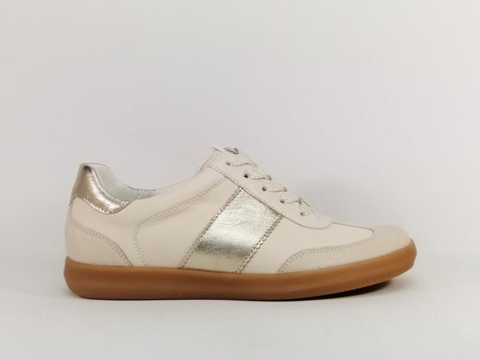 Basket femme chic tendance en cuir souple confortable largeur G CAPRICE 23705