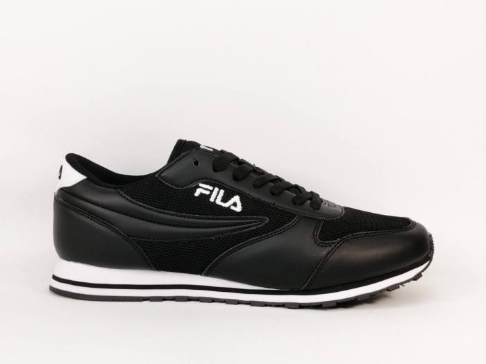 Basket noire homme tendance à pas cher destockage de marque FILA FFM0132