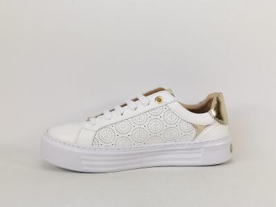 Sneakers femme chic confortable cuir blanc or destockage CARMELA 162058