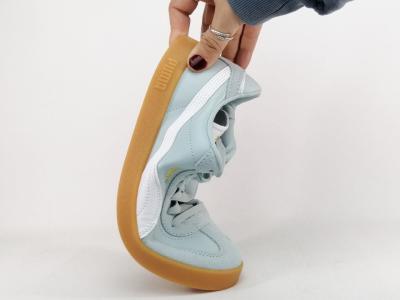 Basket femme PUMA club II Era bleu ciel tendance confort souple en destockage à pas cher