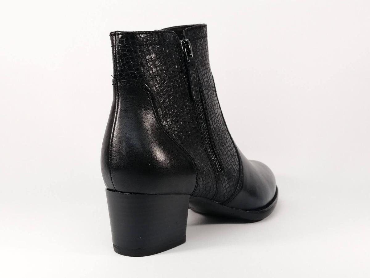 bottines boucles minelli