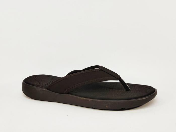Tong homme confortable marron souple et tendance en destockage REFRESH 172758 à pas cher