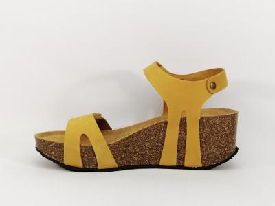 Sandale compensée cuir jaune femme à velcro PLAKTON so tabarca