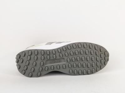 Basket femme ADIDAS run70 beige destockage à pas cher confortable tendance