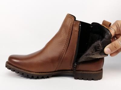 Bottine plate en cuir souple camel destockage DOCKERS 47DY204 fourrée femme
