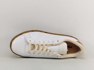 Basket ADIDAS homme advantage GY7036 blanche en destockage à pas cher