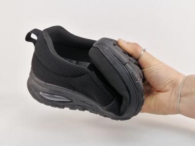 Chaussure sans lacets homme en toile noire à pas cher COMPLICES foxit souple