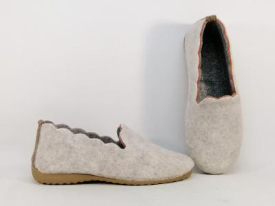 Chausson femme élégant et chic, feutre souple gris clair SOCA 0332 tostado - fabrication Espagne