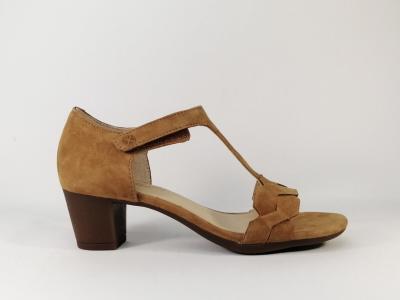 Sandale à talon cuir camel en destockage HUSH PUPPIES tstrap femme