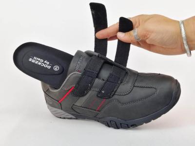 Basket à velcro homme confortable et résistante gris foncé destockage DOCKERS 54BN004