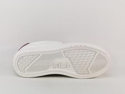 Basket blanche femme pas cher chic et confortable destockage FILA crosscourt