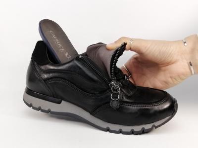Sneakers confortable en cuir noir CAPRICE 23750 grande largeur H femme