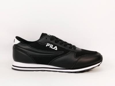 Basket noire homme tendance à pas cher destockage de marque FILA FFM0132