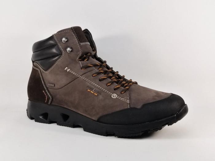 Chaussure montante homme grande pointure en destockage JOSEF SEIBEL noah 55 cuir marron waterproof