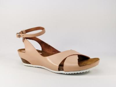 Sandale compense cuir rose nude en destockage KICKERS Toki femme