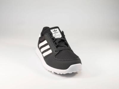 Basket garçon en toile gris ADIDAS Forest Grove à lacets destockage à pas cher