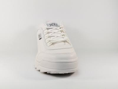 Sneakers blanche tendance et à pas cher pour femme XTi 48656