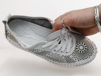 Chaussure femme originale cuir blanc souple ajouré confortable PEDRO TORRES 107bon