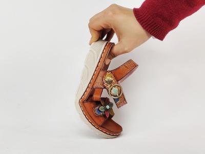 Sandale femme originale chic confortable LAURA VITA dorry 21 fleurs à velcro