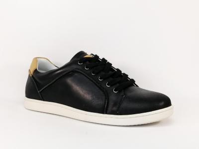 Baskets homme en cuir noir destockage KICKERS Lympid