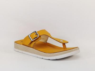 Tong jaune semelle confortable en cuir FLEX'IS petuniac femme