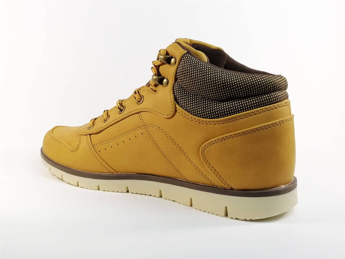 chaussure montante camel