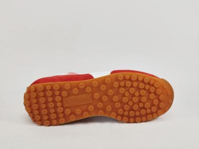 Basket rouge homme PUMA easy rider vintage en destockage à pas cher