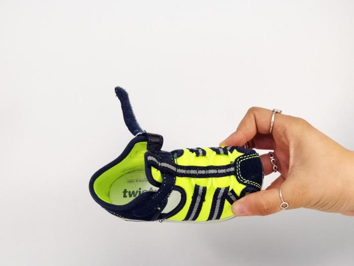 chaussure ouverte enfant