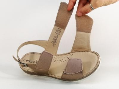 Sandale femme pied large chic et confortable en cuir souple à velcro CAPRICE 28153
