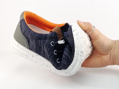 Basket homme sans lacets toile marine à pas cher destockage XTi 142546