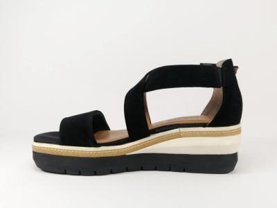 Sandale compensée femme chic en cuir noir TAMARIS 28005
