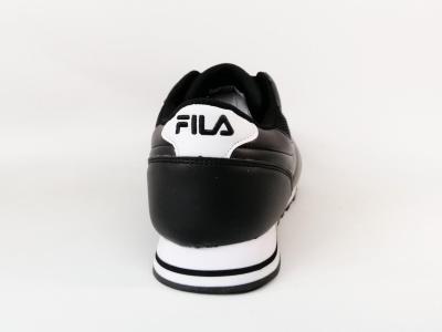 Basket noire homme tendance à pas cher destockage de marque FILA FFM0132