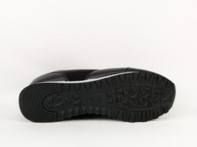 Basket noire homme tendance à pas cher destockage de marque FILA FFM0132