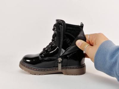 Bottine fille bébé vernis noir tendance et confortable en destockage XTi 150254 à pas cher