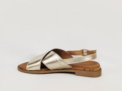 Sandales dorées femme plates croisées en cuir souple confortable et chic TAMARIS 28102