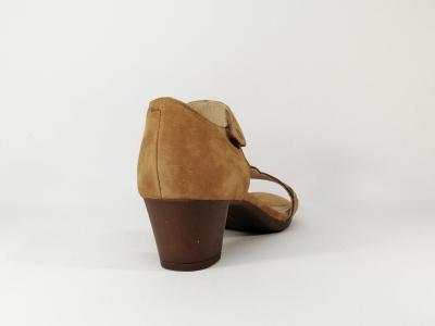 Sandale à talon cuir camel en destockage HUSH PUPPIES tstrap femme